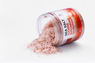 Соль для ванны морская 100% тонус и упругость SEA Salt Iodine-Bromine банка 600 гр Fabrik Cosmetology