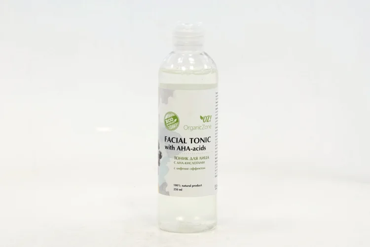 Тоник OrganicZone с АНА-кислотами с лифтинг-эффектом для лица 250 мл