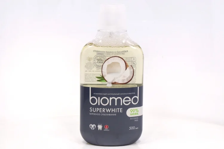 Ополаскиватель Biomed Super White для полости рта бережное отбеливание кокос 500 мл