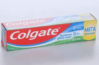 Зубная паста Colgate тройное действие натуральная мята 219 гр